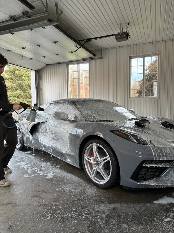 Corvette C8 Grise