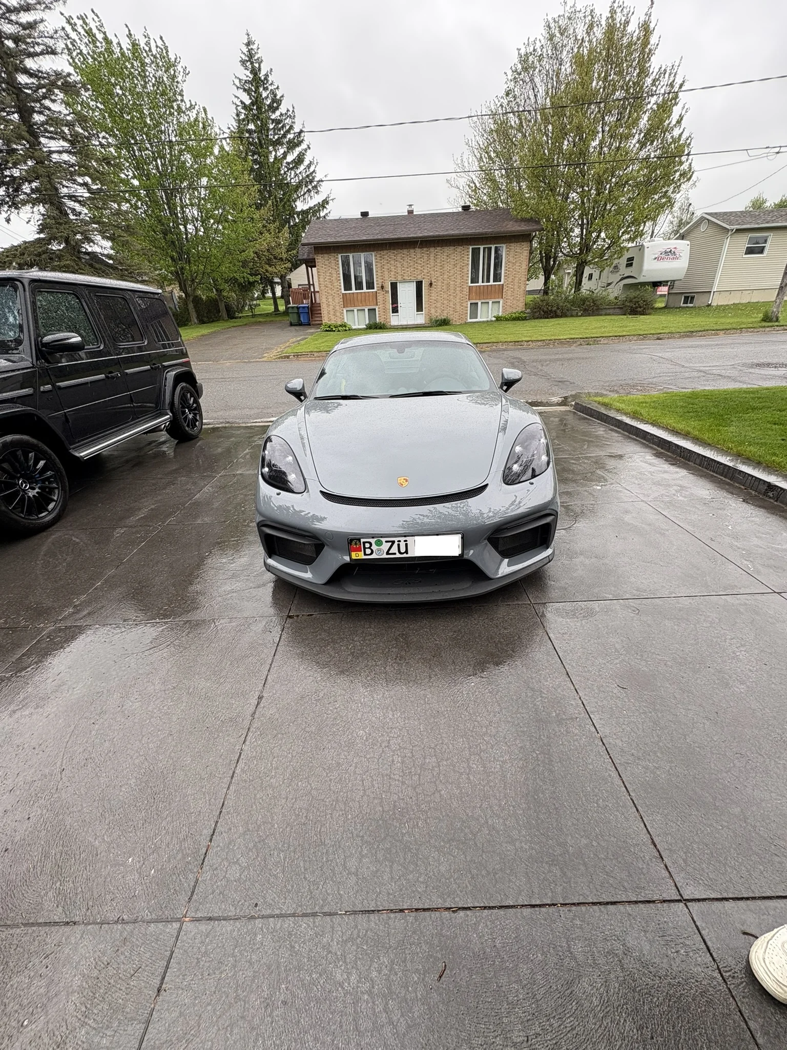 Porsche GT4